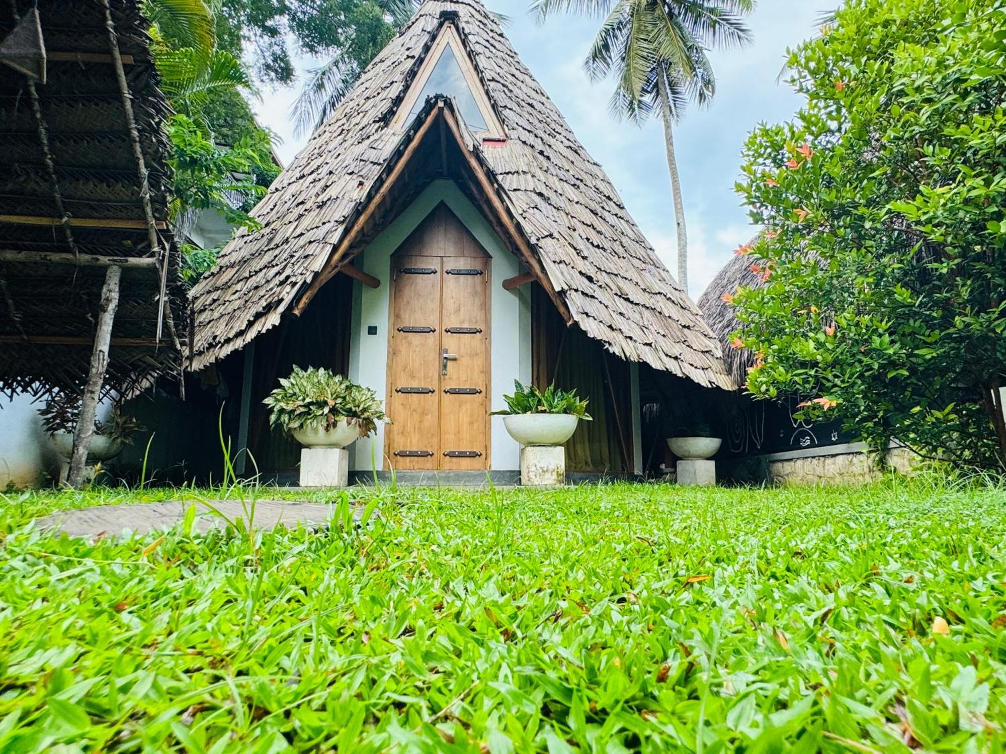 Turtle Wood Cabin Tangalle Dış mekan fotoğraf