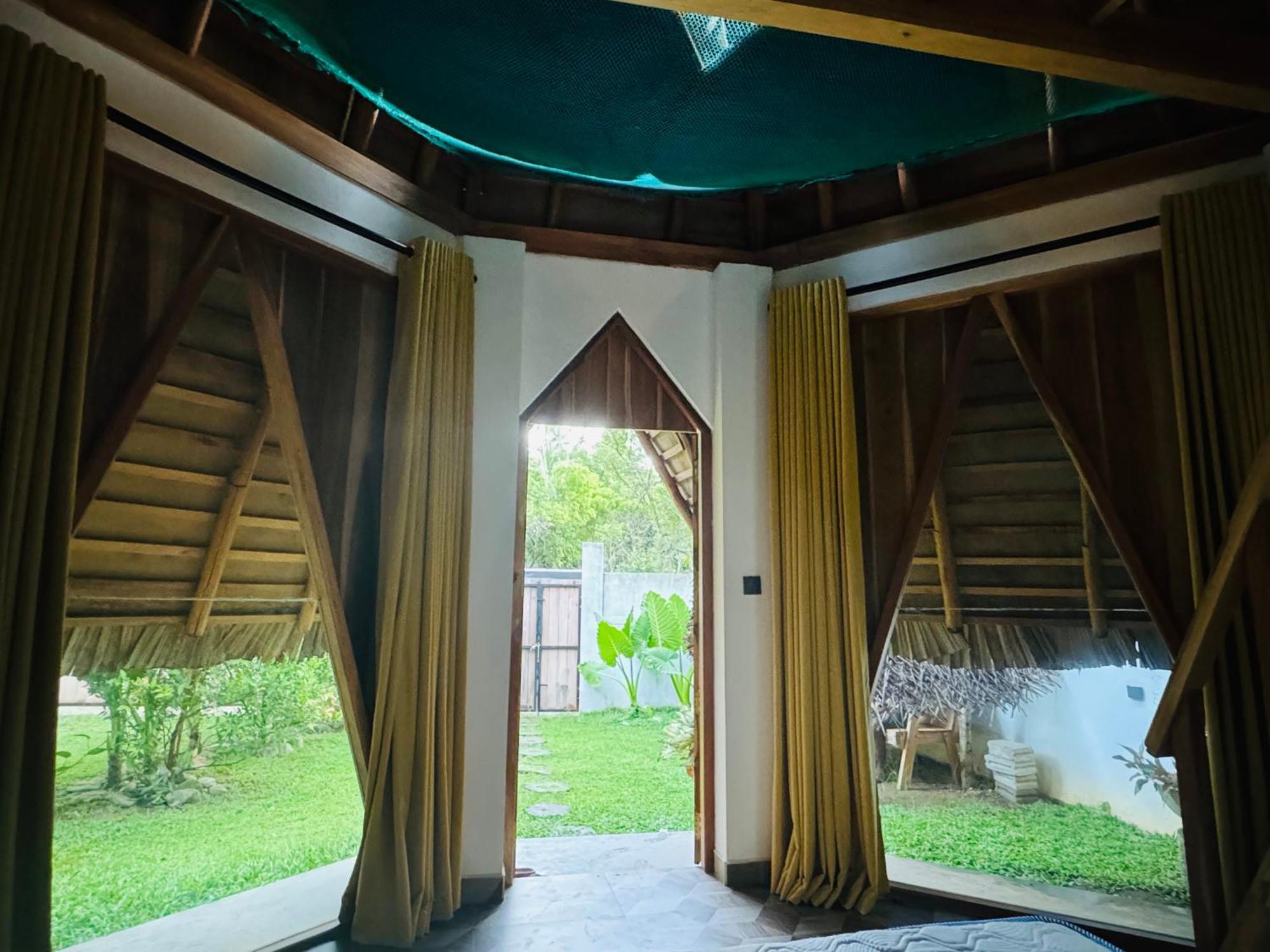 Turtle Wood Cabin Tangalle Dış mekan fotoğraf